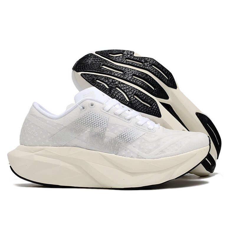 New Balance FuelCell Rebel v4 Branco