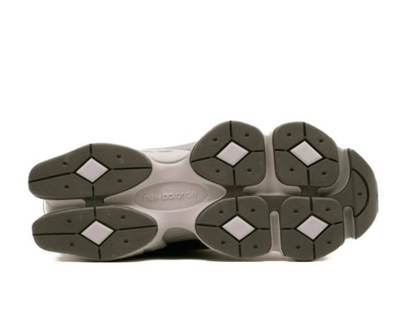 New Balance 9060 Black Castlerock