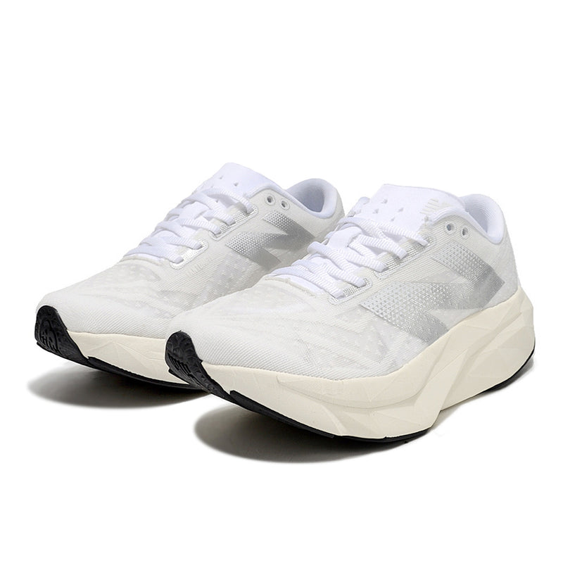 New Balance FuelCell Rebel v4 Branco